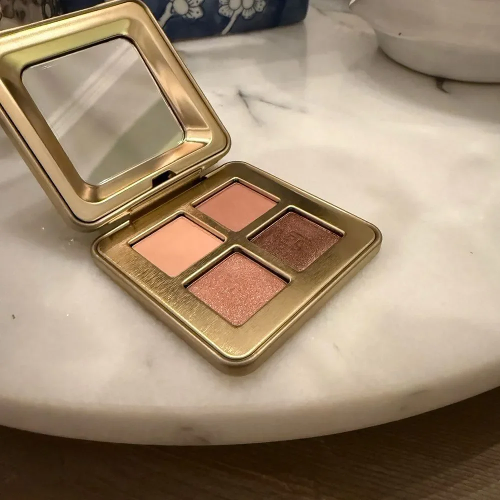 Hourglass Curator™ Eyeshadow Palettes
